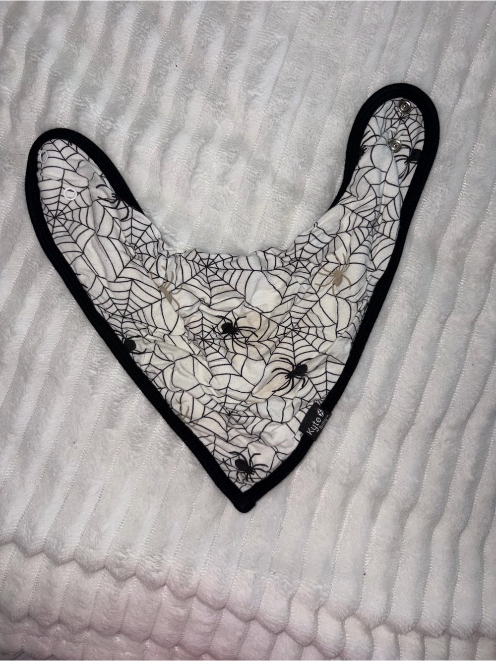 Kyte Baby Bib - Spider Webs